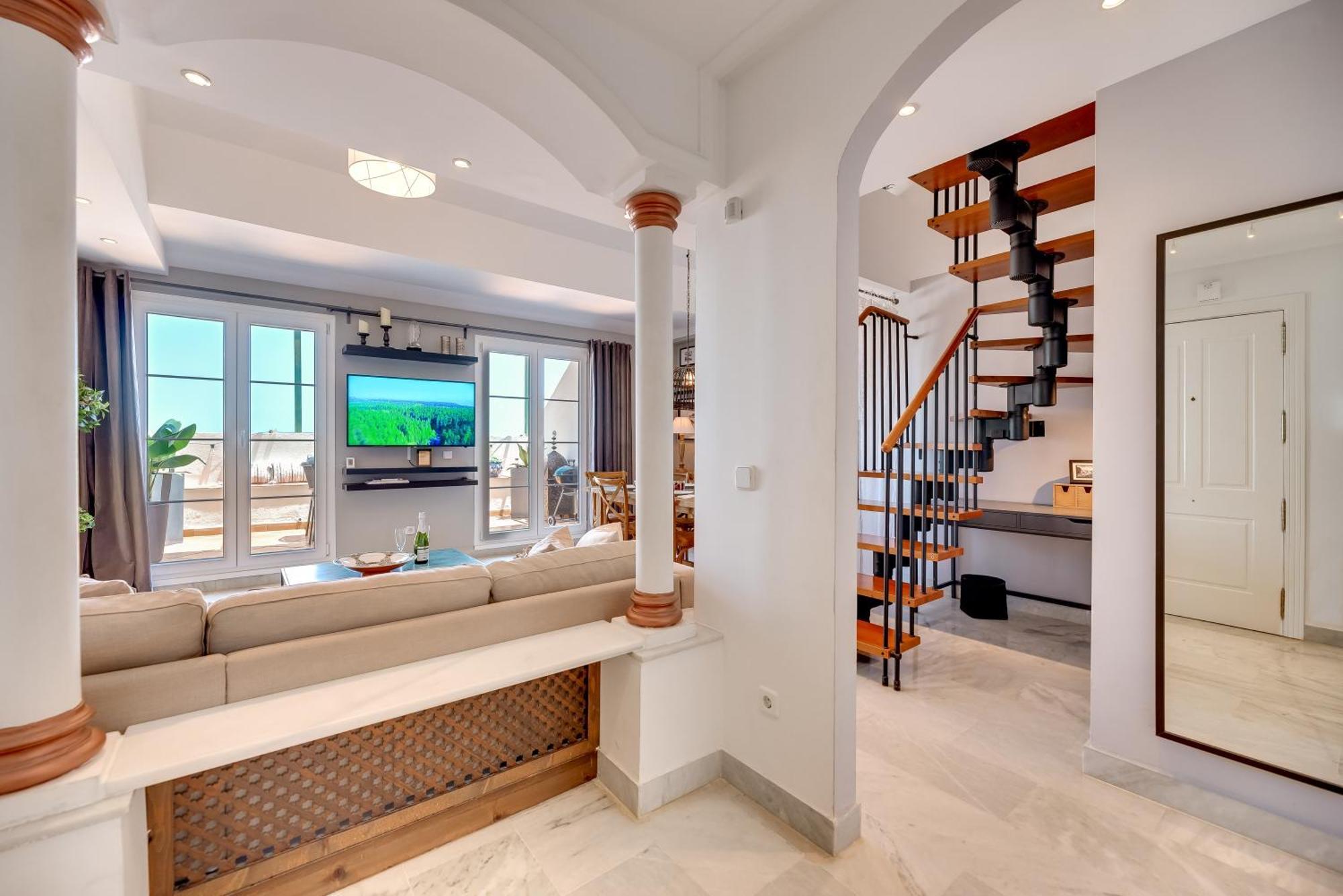 Apartament Elegant 2 Bdrm Penthouse With Bbq And Pools Marbella Zewnętrze zdjęcie