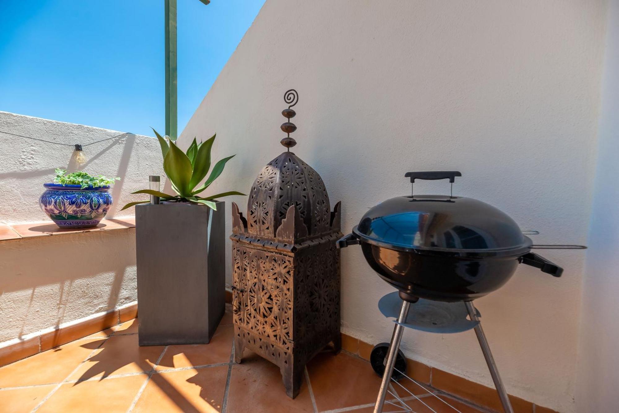 Apartament Elegant 2 Bdrm Penthouse With Bbq And Pools Marbella Zewnętrze zdjęcie