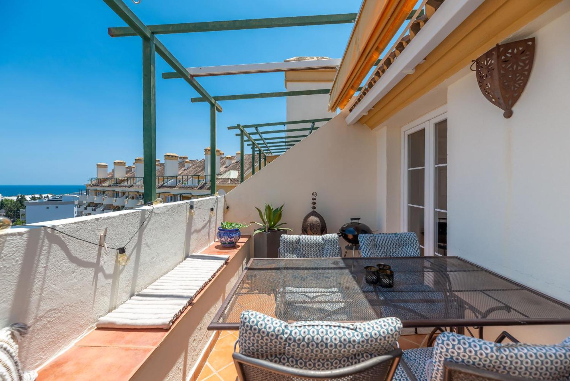 Apartament Elegant 2 Bdrm Penthouse With Bbq And Pools Marbella Zewnętrze zdjęcie