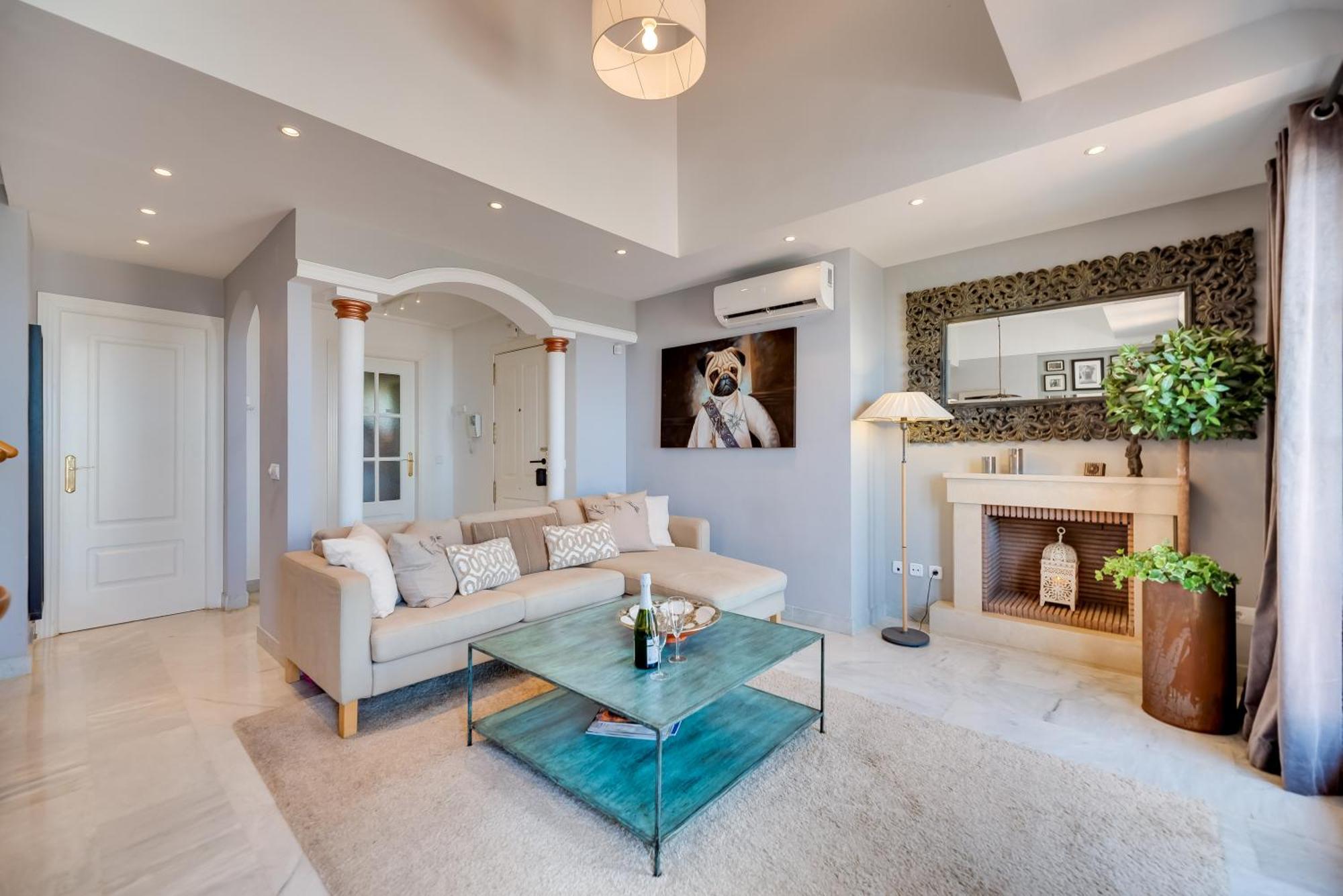 Apartament Elegant 2 Bdrm Penthouse With Bbq And Pools Marbella Zewnętrze zdjęcie