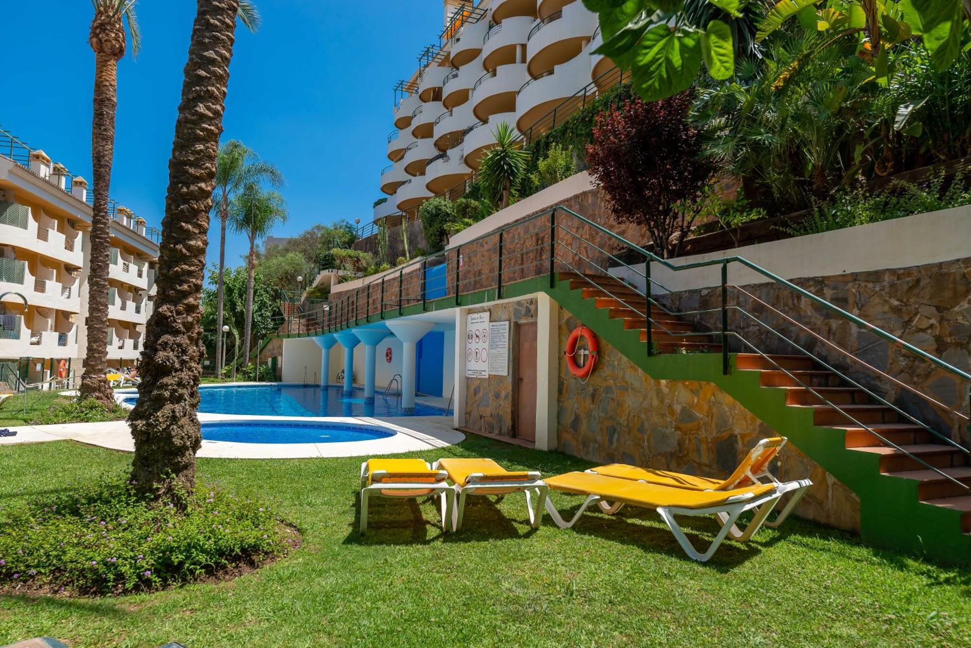Apartament Elegant 2 Bdrm Penthouse With Bbq And Pools Marbella Zewnętrze zdjęcie
