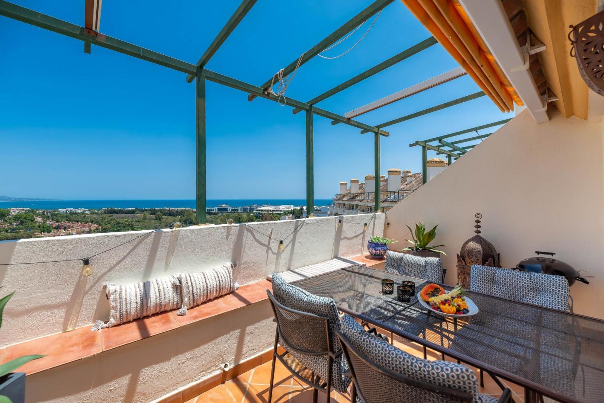 Apartament Elegant 2 Bdrm Penthouse With Bbq And Pools Marbella Zewnętrze zdjęcie